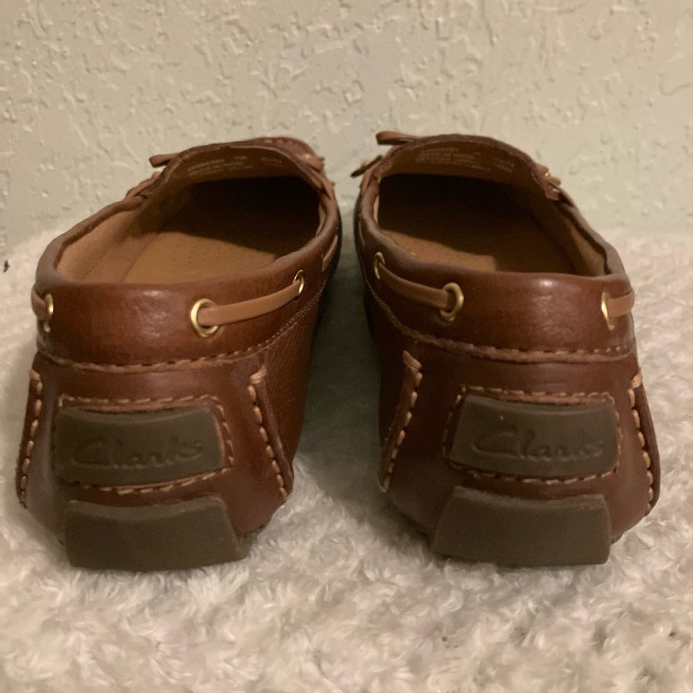 Clarks Women's Artisan Brown Leather Driving Mocc… - image 4